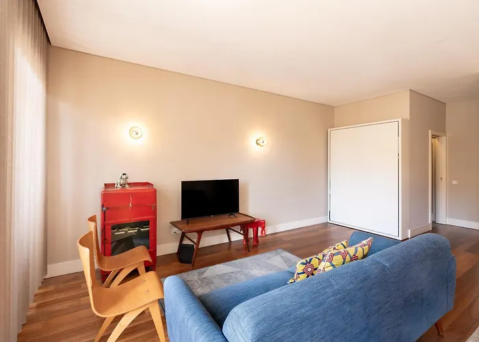 Viva Aliados Spacious & Bright Flat